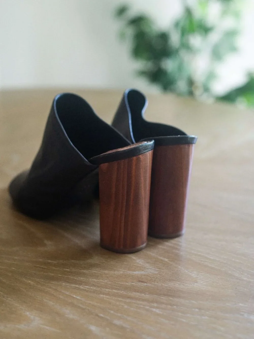 Tory Burch Black Leather Raya Mule Sandal Wood Block Heel